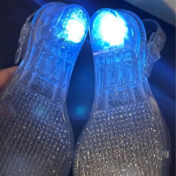 NEW Disney Princess Girls Cinderella Light-Up Shoes - Picture 7 of 9
